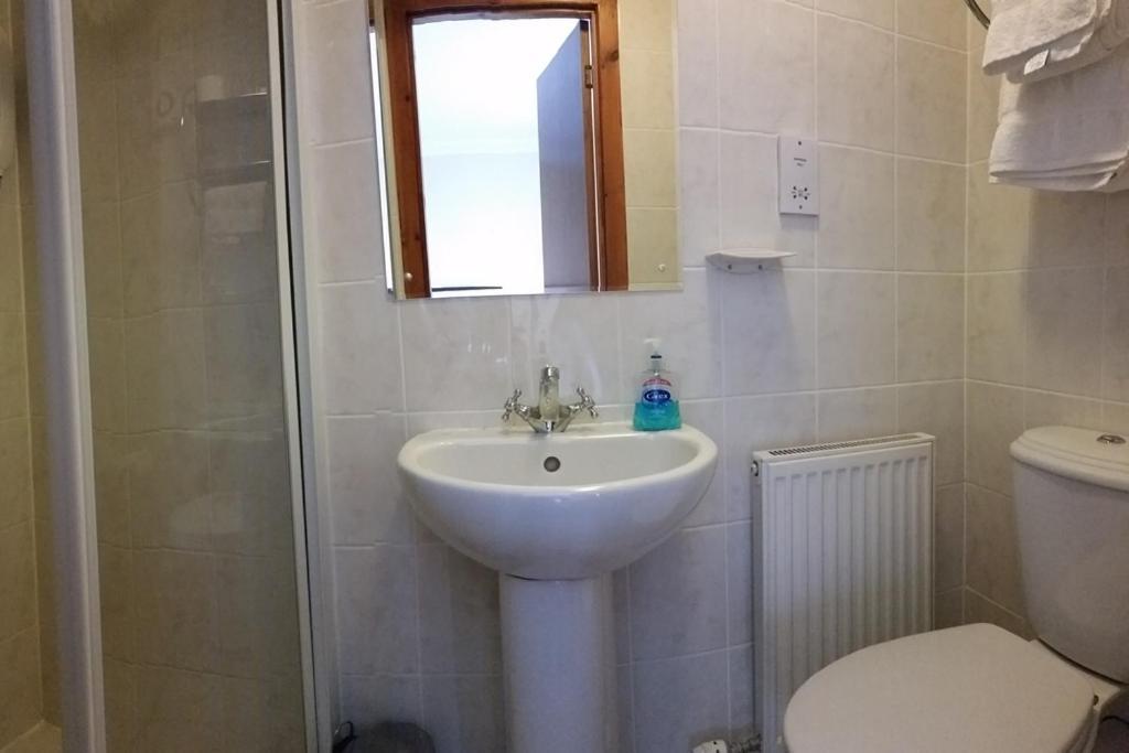 Bimini House Villa Aberdeen Ngoại thất bức ảnh